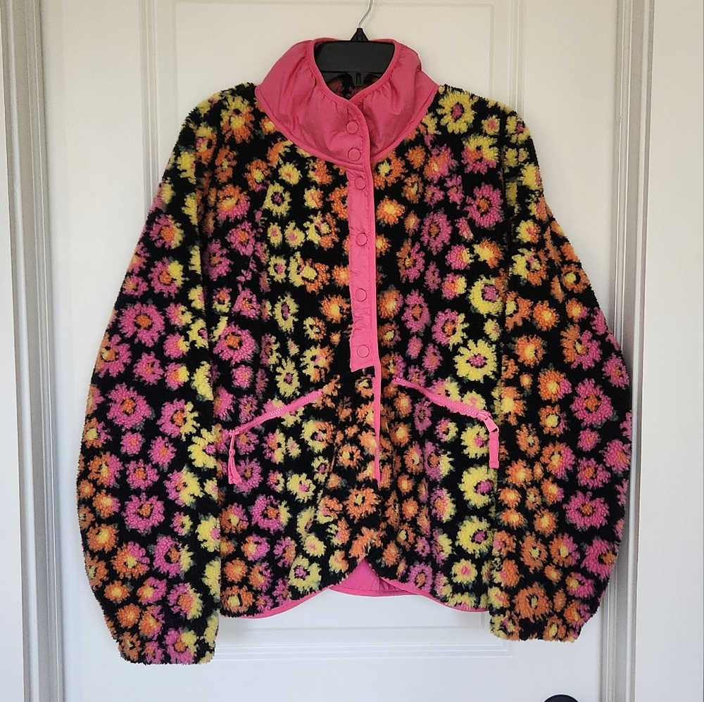 Floral Fleece Jacket in Black with Pink Trim - Picture 4 of 11